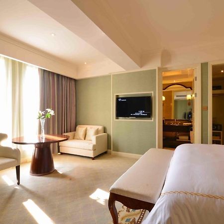Urban Island Hotel Шанхай Экстерьер фото
